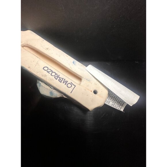 Ceramic Jewish Rabbi signed Lombrozo  Scroll & Ten Commandments Design wall - Picture 5 of 8